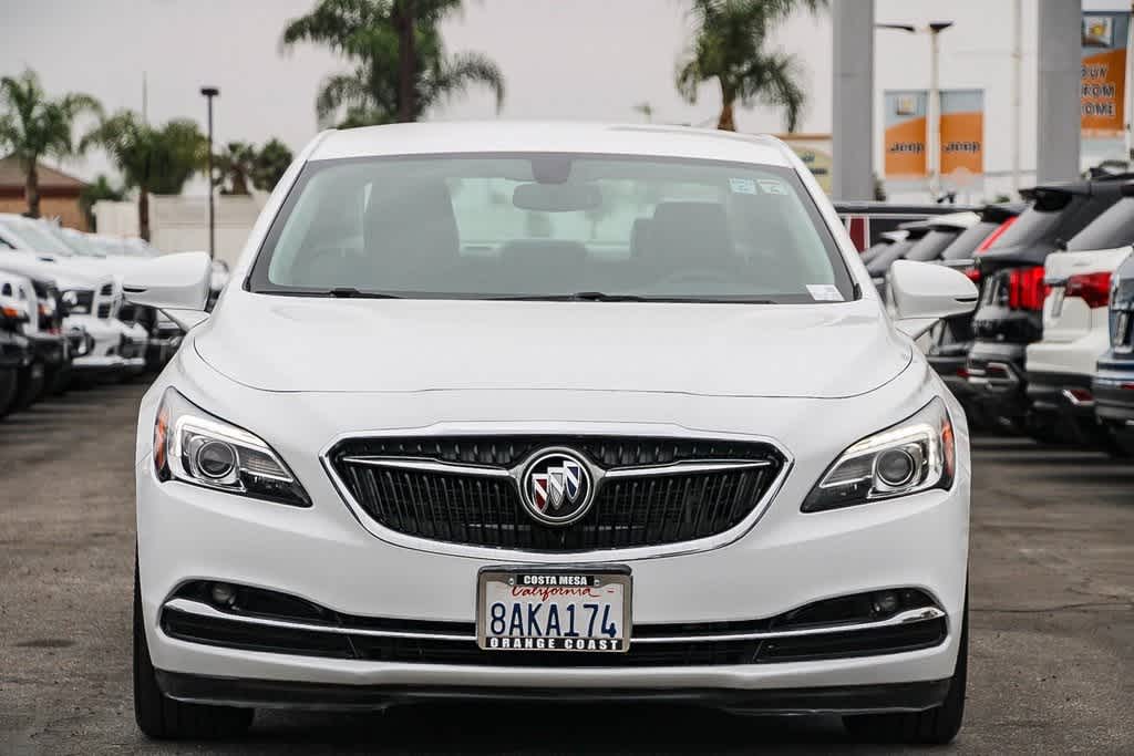 2017 Buick LaCrosse Essence 2