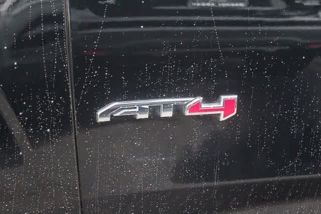 2021 GMC Yukon AT4 10