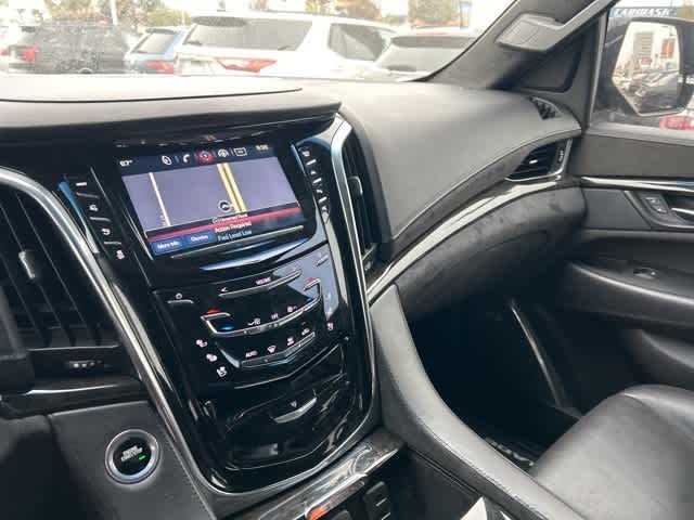 2018 Cadillac Escalade Platinum 33