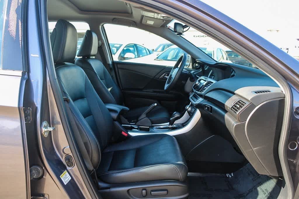 2015 Honda Accord EX-L 17