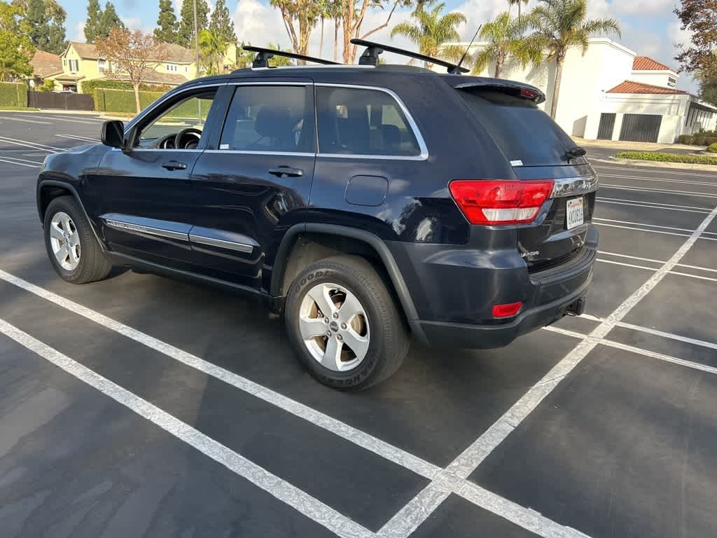 2011 Jeep Grand Cherokee Laredo 3