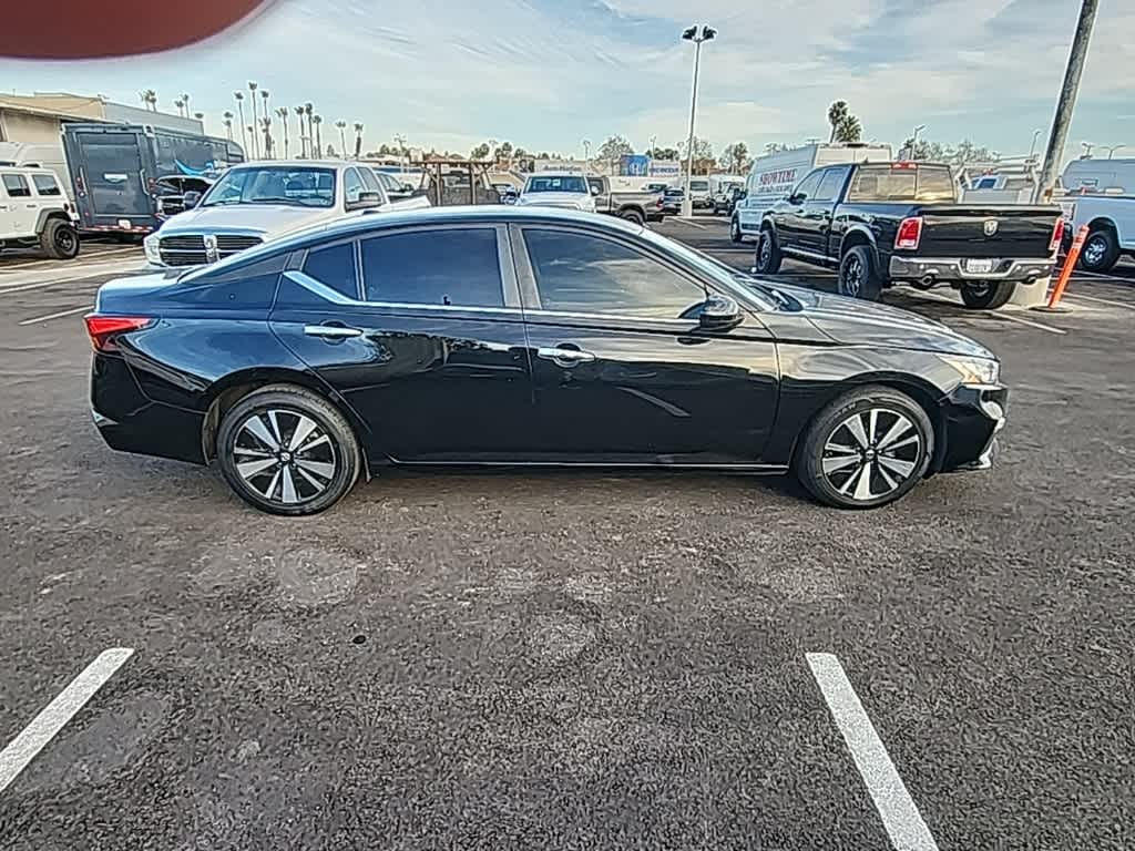 2021 Nissan Altima 2.5 SV 6