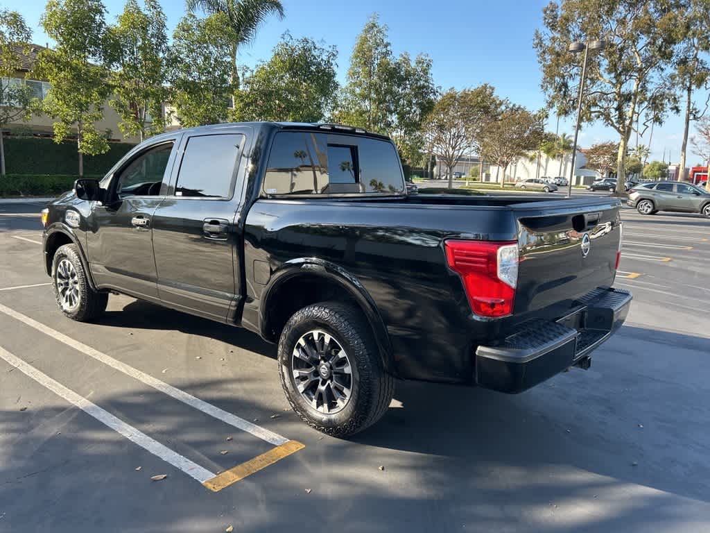 2017 Nissan Titan PRO-4X 4x4 Crew Cab 3