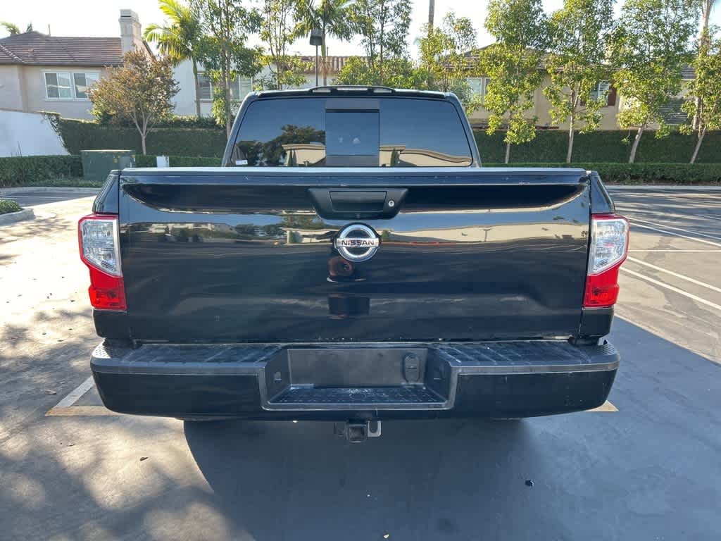 2017 Nissan Titan PRO-4X 4x4 Crew Cab 4