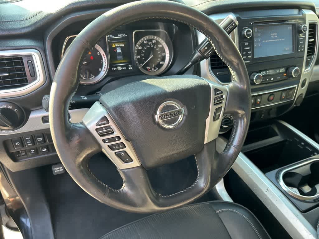 2017 Nissan Titan PRO-4X 4x4 Crew Cab 23