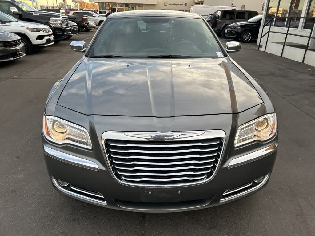 2011 Chrysler 300 Limited 8