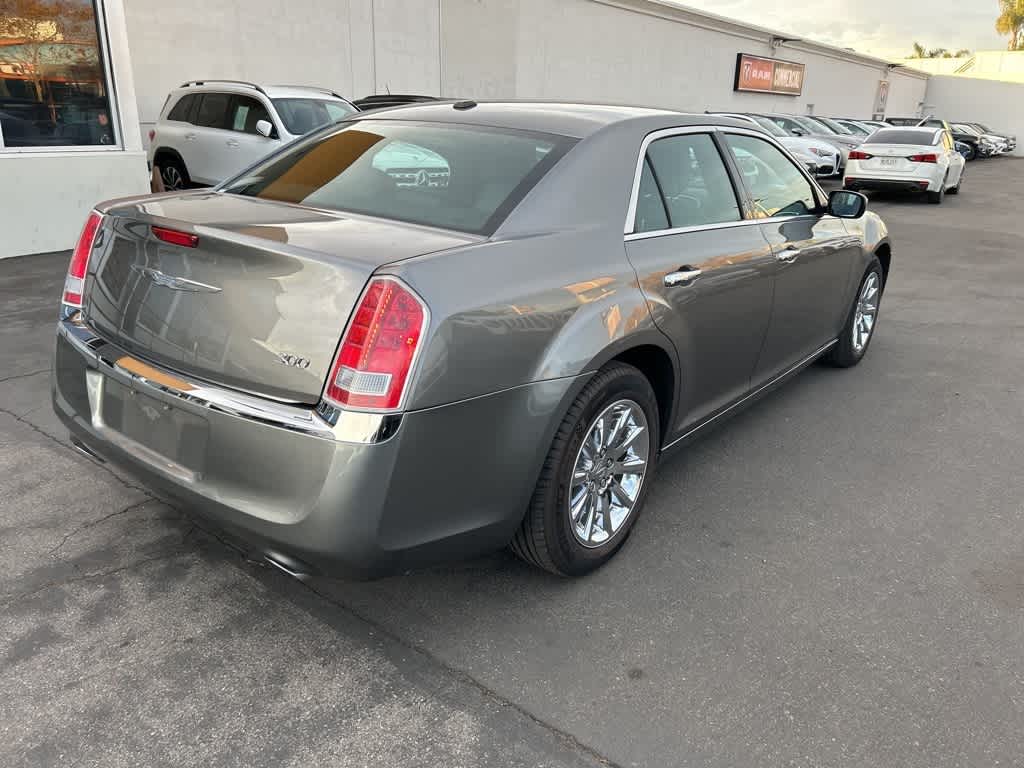 2011 Chrysler 300 Limited 5