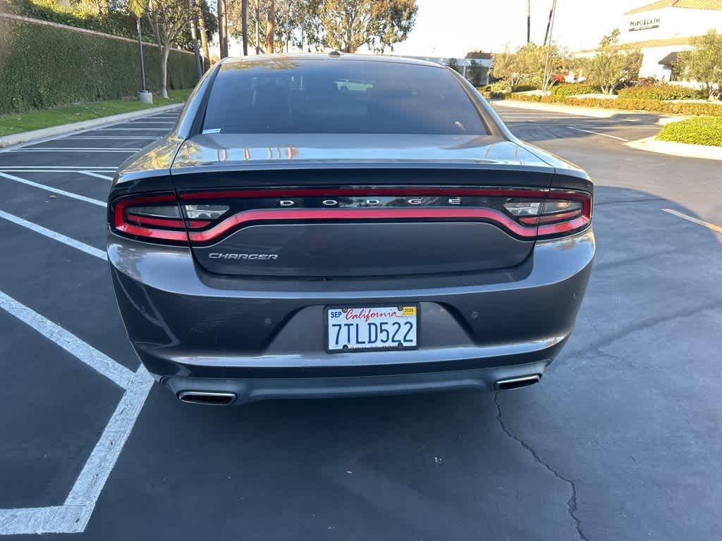 2015 Dodge Charger SE 4