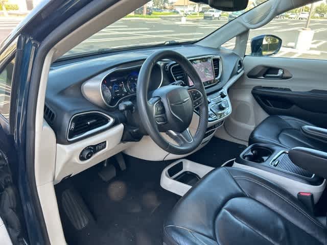 2022 Chrysler Pacifica Touring L 15