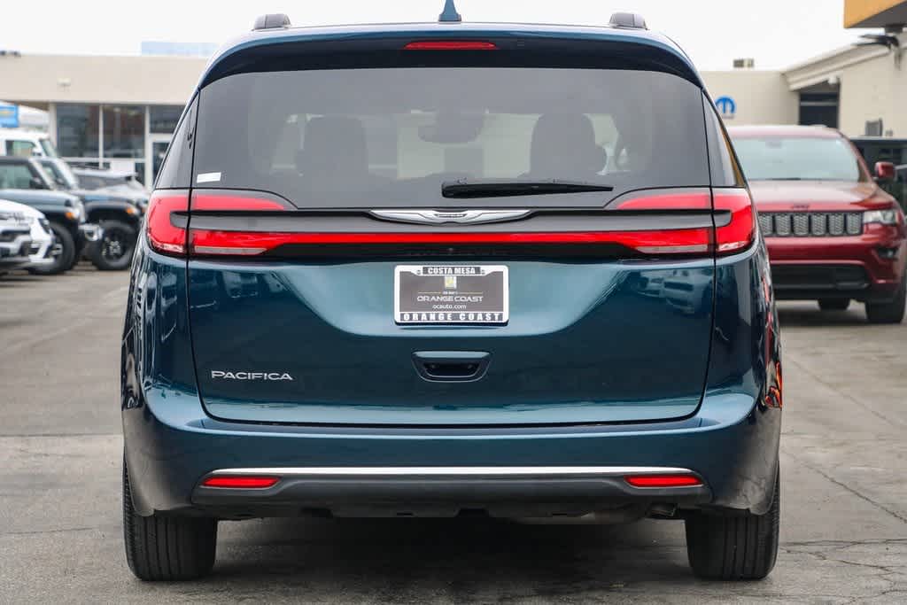 2022 Chrysler Pacifica Touring L 7