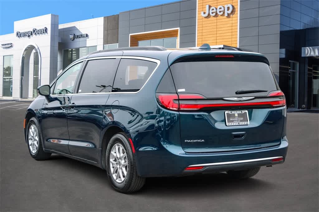 2022 Chrysler Pacifica Touring L 8