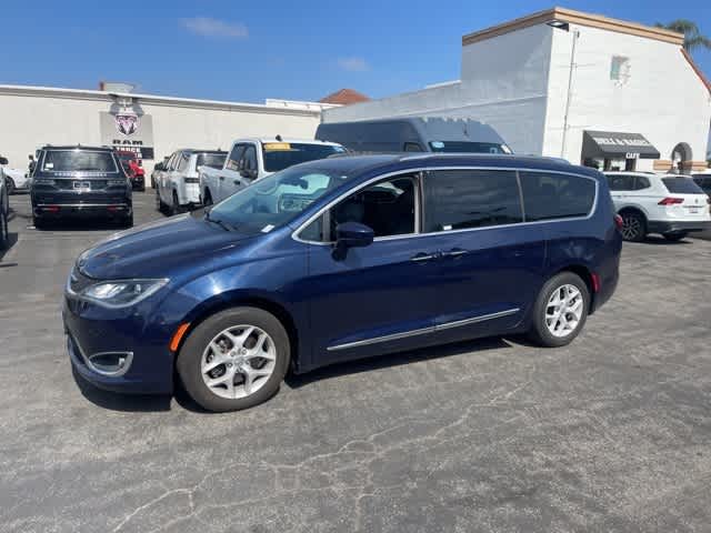 2017 Chrysler Pacifica Touring-L Plus 2