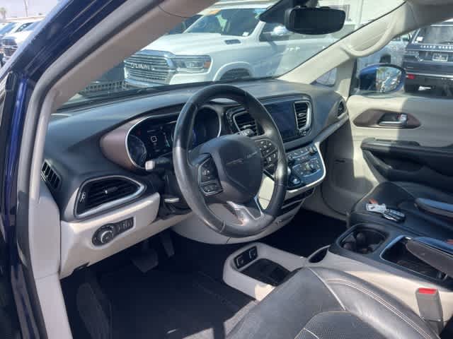 2017 Chrysler Pacifica Touring-L Plus 14