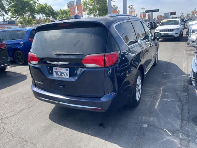 2017 Chrysler Pacifica Touring-L Plus 5