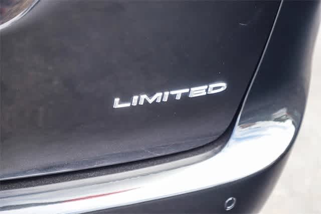 2022 Chrysler Pacifica Limited 8