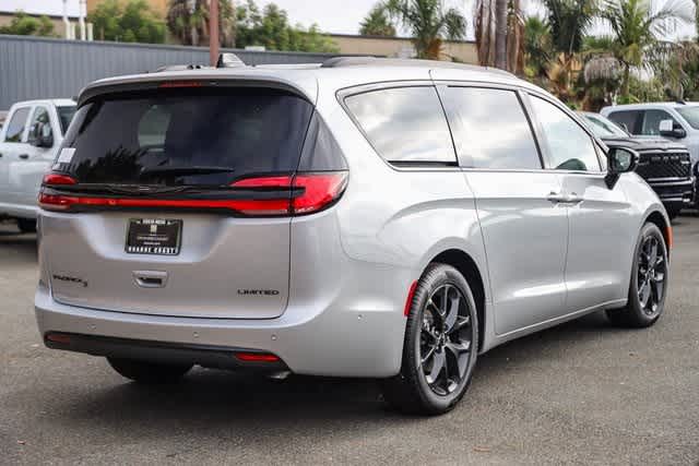 2024 Chrysler Pacifica Limited 6