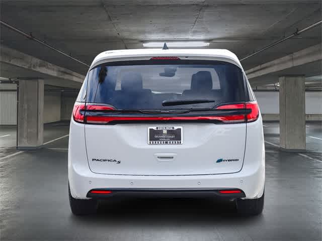 2024 Chrysler Pacifica SELECT 5