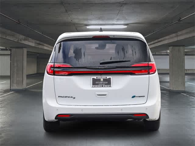 2024 Chrysler Pacifica SELECT 5