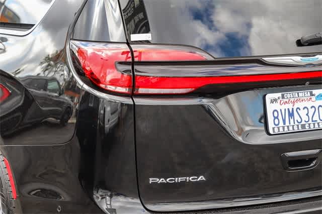 2021 Chrysler Pacifica Hybrid Limited 9