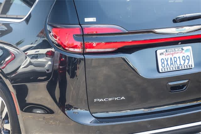 2021 Chrysler Pacifica Hybrid Limited 7