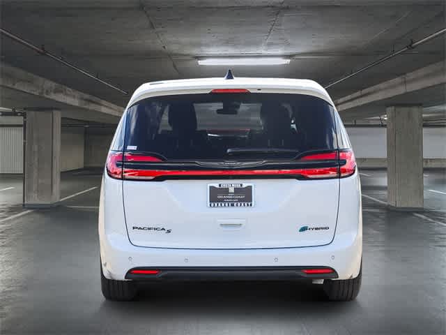 2024 Chrysler Pacifica Hybrid S Appearance Pkg 5