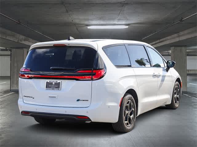 2024 Chrysler Pacifica Hybrid S Appearance Pkg 4