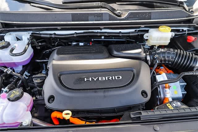 2024 Chrysler Pacifica Hybrid S Appearance Pkg 14