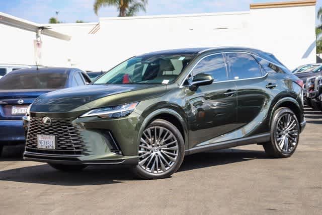 2023 Lexus RX Luxury 1