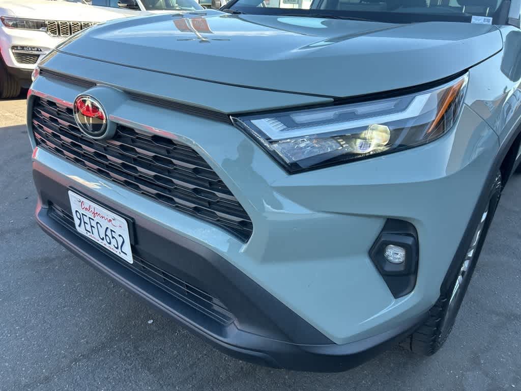 2023 Toyota RAV4 XLE Premium 9