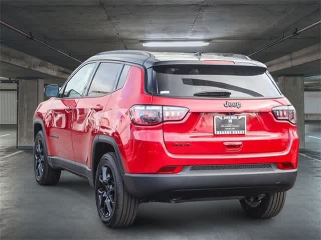 2024 Jeep Compass North 8