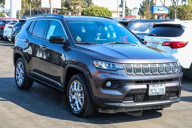 2022 Jeep Compass Latitude Lux 3