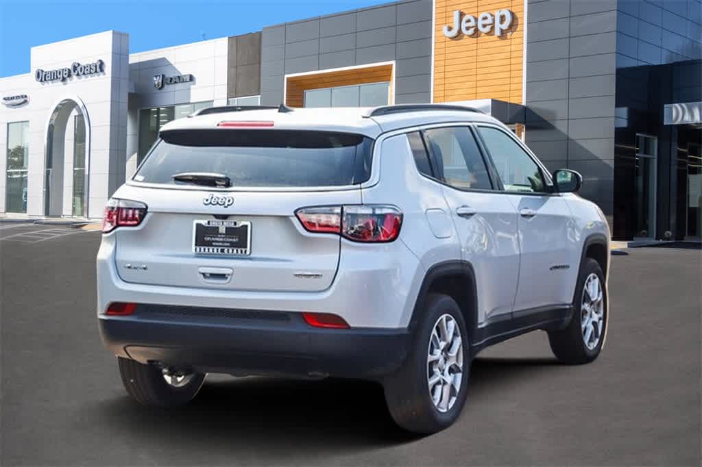 2024 Jeep Compass Latitude Lux 6