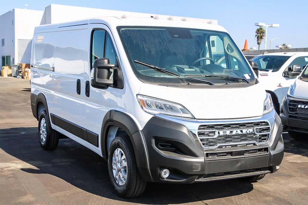 2024 Ram ProMaster LOW ROOF 5