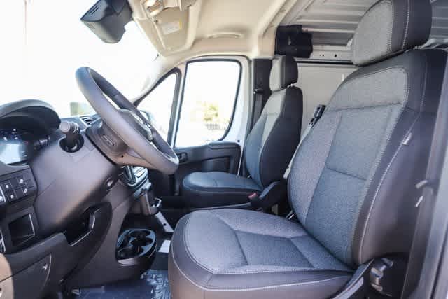 2024 Ram ProMaster SLT 17