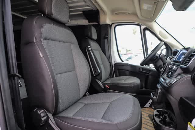 2024 Ram ProMaster SLT 16