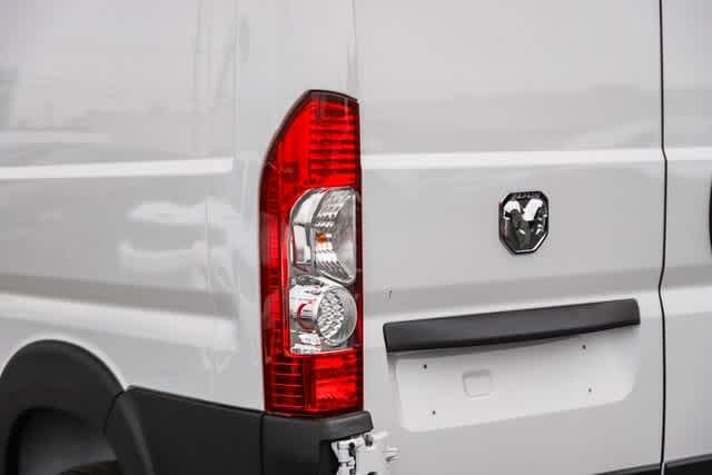 2024 Ram ProMaster SLT 9