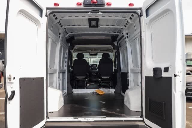 2024 Ram ProMaster Tradesman 26