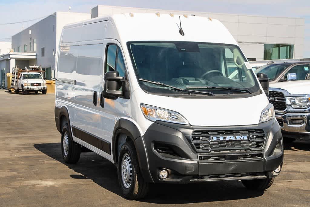 2024 Ram ProMaster BASE 5