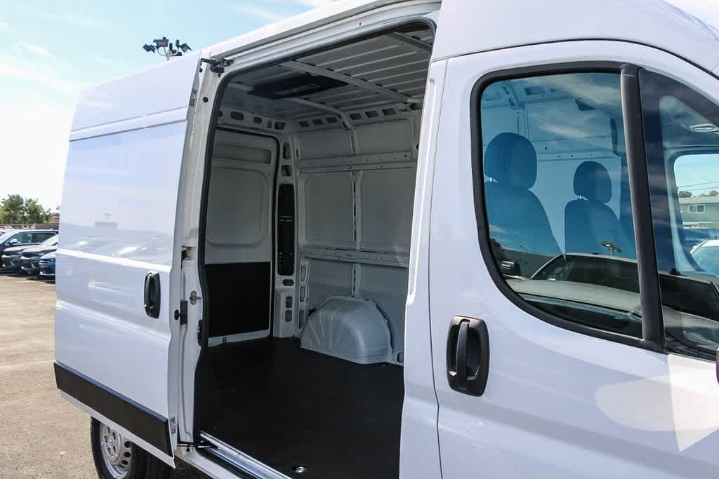 2024 Ram ProMaster BASE 23