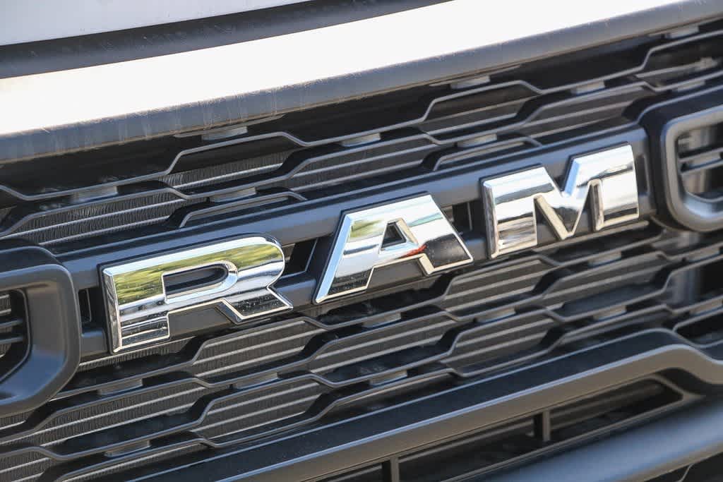 2024 Ram ProMaster Tradesman 5