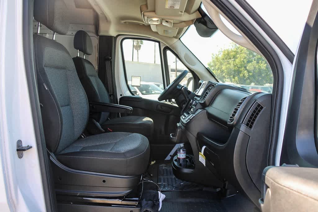 2024 Ram ProMaster Tradesman 16