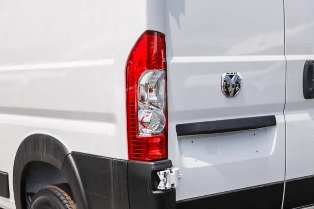 2024 Ram ProMaster Tradesman 9