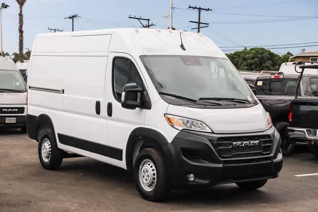 2024 Ram ProMaster Tradesman 3