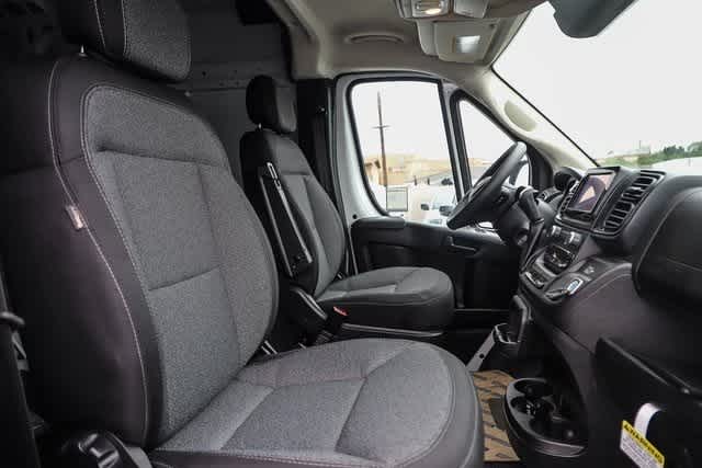 2024 Ram ProMaster Tradesman 16