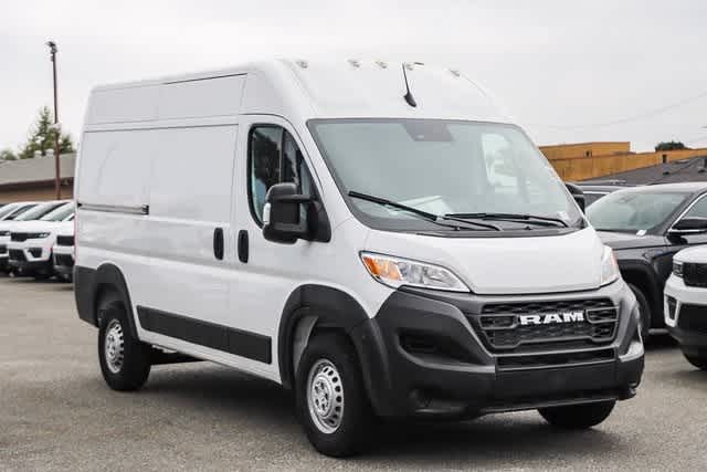 2024 Ram ProMaster Tradesman 3