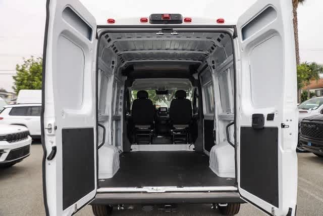 2024 Ram ProMaster Tradesman 26