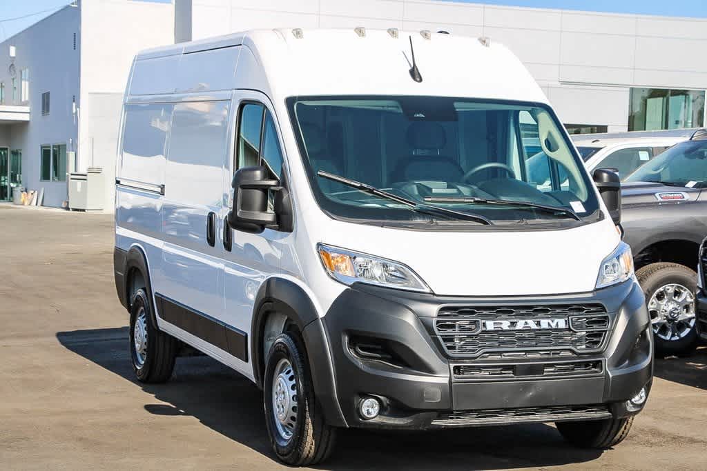 2024 Ram ProMaster Tradesman 5