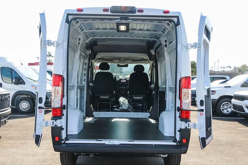 2024 Ram ProMaster Tradesman 21