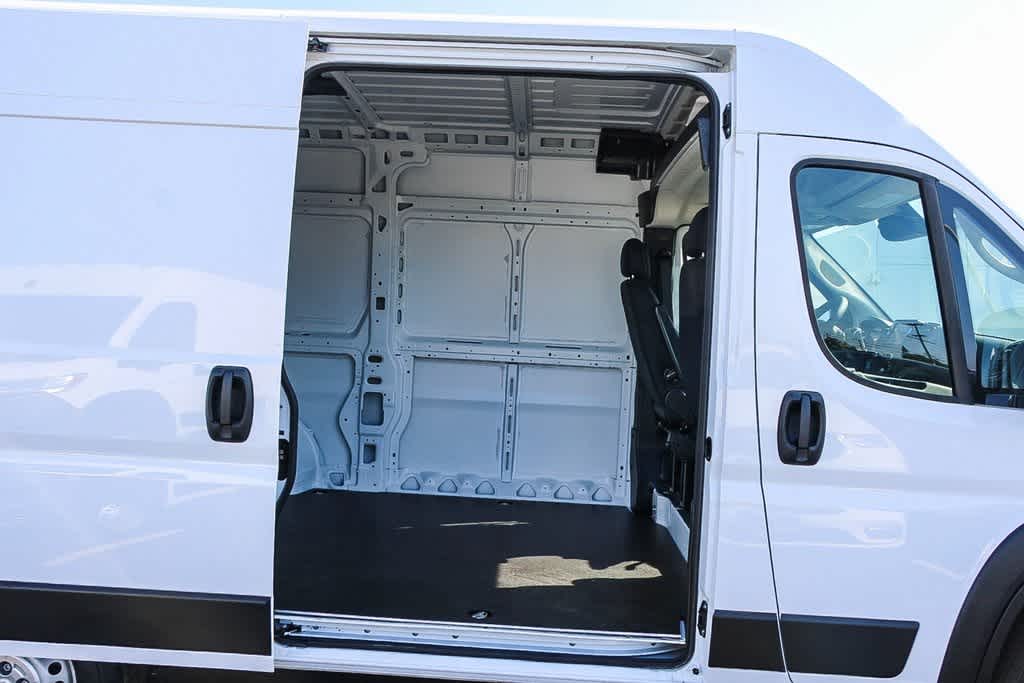 2024 Ram ProMaster BASE 12