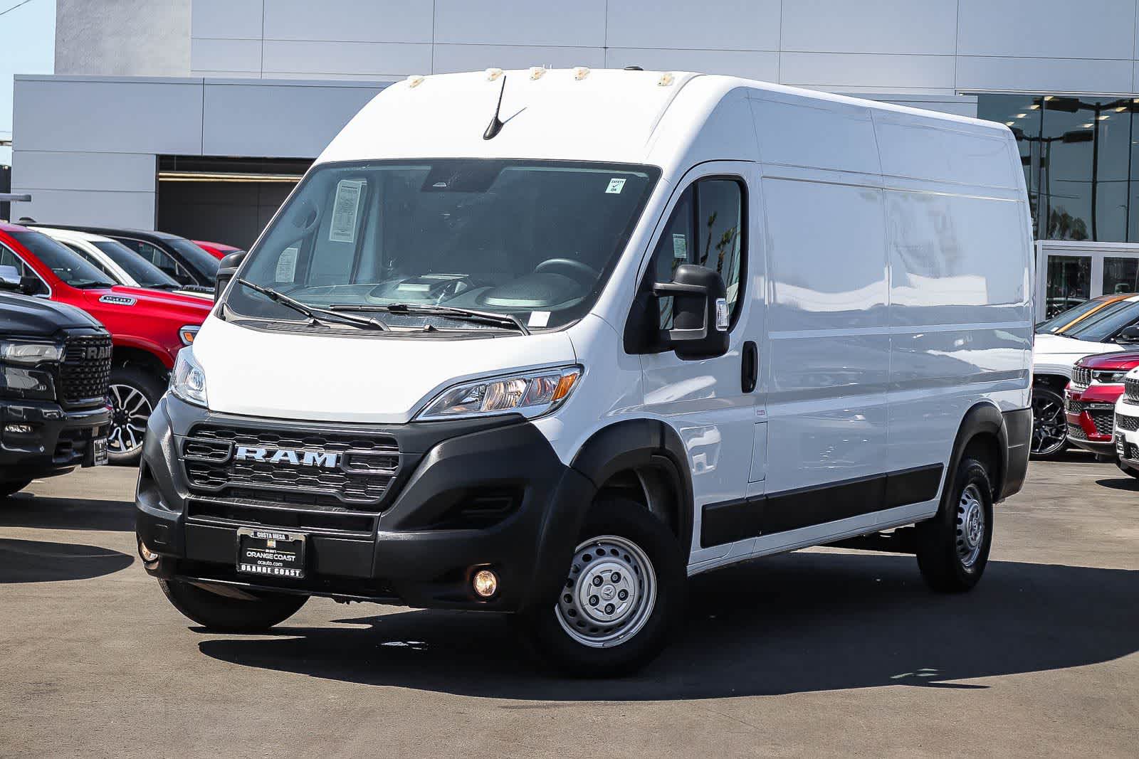Bright White Clearcoat 2024 RAM ProMaster 2500 Tradesman 159 High Roof Cargo Van FWD w/ Passenger Seat Van Front-Wheel Drive 9-Speed Automatic